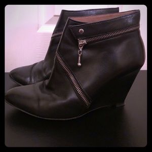 Wedge booties (genuine leather)